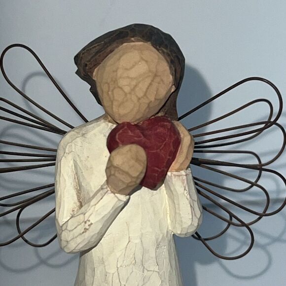Willow Tree "Angel of the Heart" Figurine 2000 Girl Wings Holding Red Heart - Picture 2 of 12